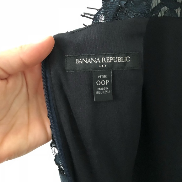 Two Tone Lace Sheath Dress - Picture 4 of 8